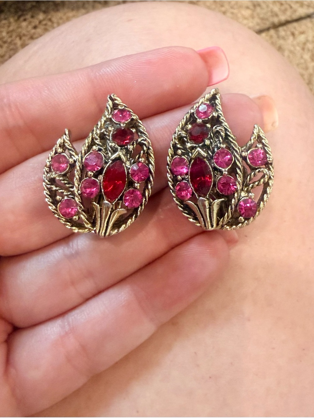Vintage Gold-Tone Pink Crystal Leaf Clip-On Earrings
